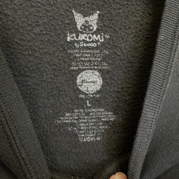 Sanrio Kuromi Black Fleece Sweatshirt Women's L Pink Heart Skull Kawaii Anime - Picture 4 of 6